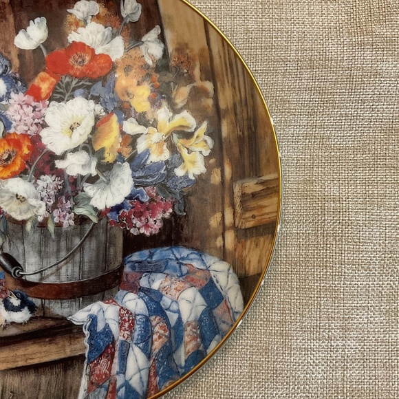 Springtime Arrangement Collector Plate - Picture 3 of 4